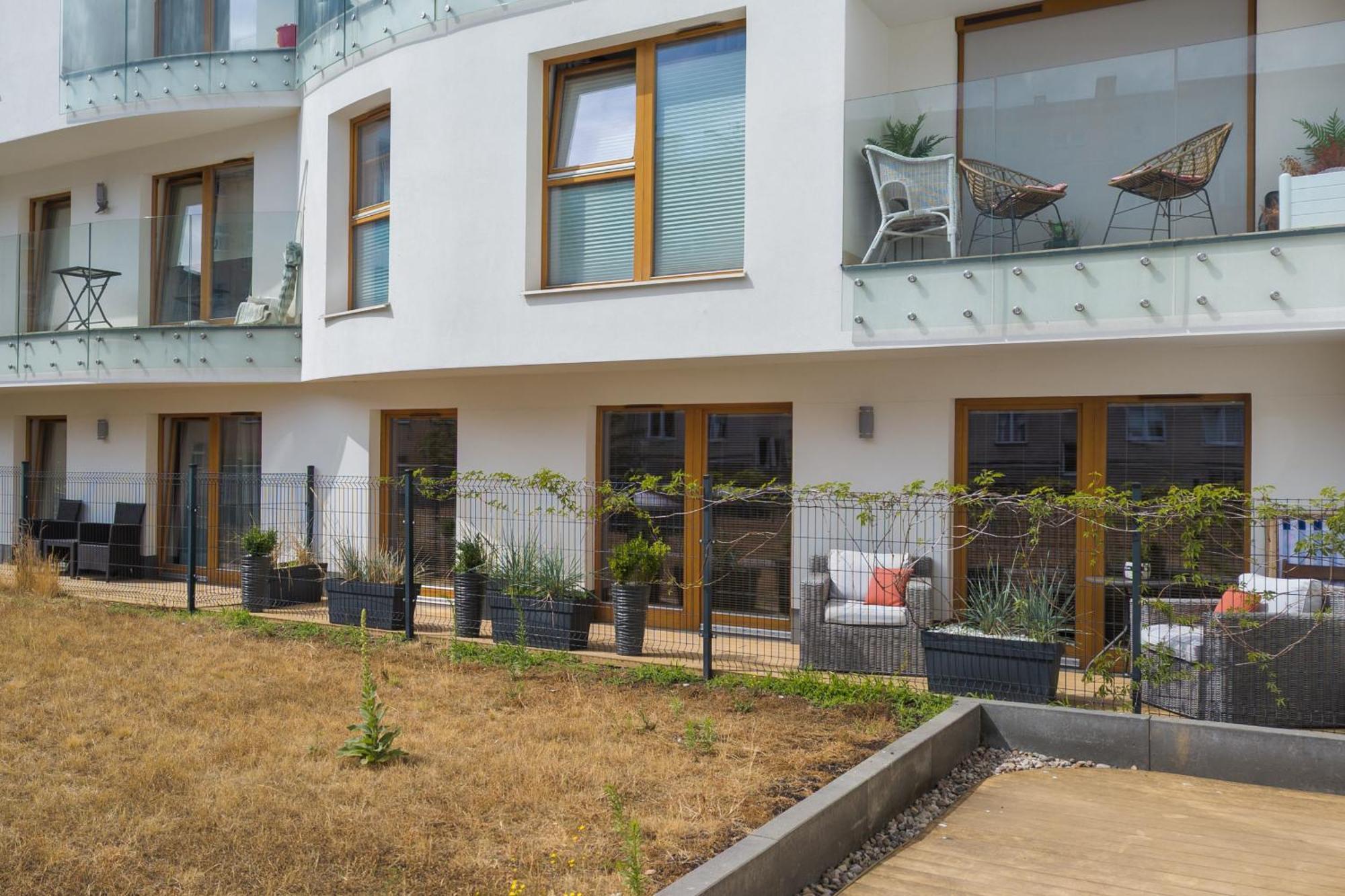 Batorego 7 Apartament With Terrace & Parking Downtown Gdynia By Renters Экстерьер фото